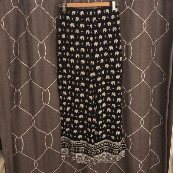 Forever 21 Pants - Forever 21- Elephant Print Palazzo Pants